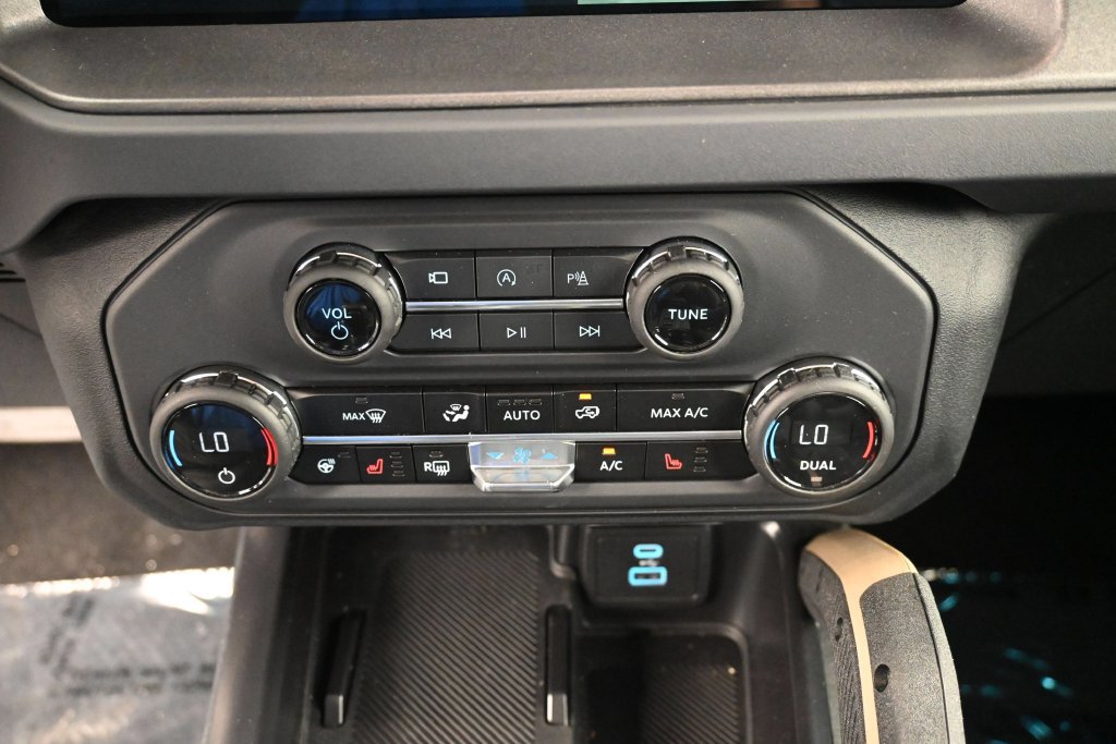 Used 2025 Ford Bronco Badlands AWD/4WD image 23
