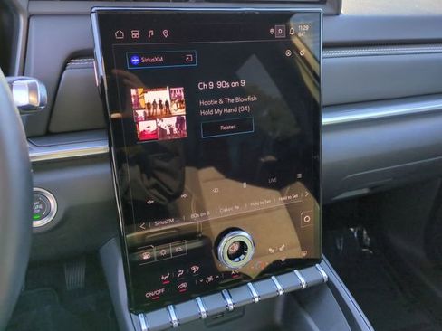 Used 2025 GMC Terrain Elevation image 16