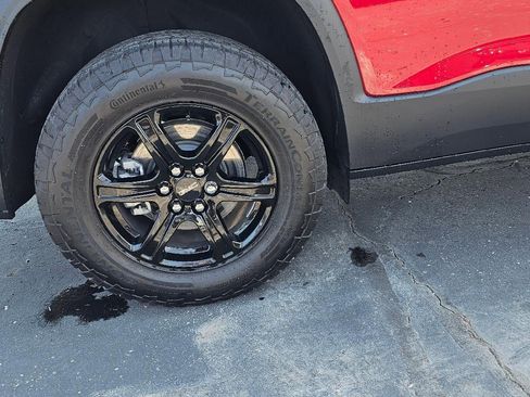 Used 2023 GMC Acadia AT4 w/ Trailering Package AWD/4WD image 8