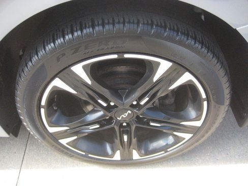 Used 2022 Kia K5 GT-Line FWD image 12