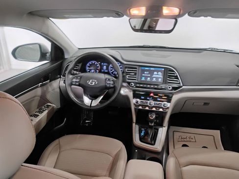 Used 2020 Hyundai Elantra Limited FWD image 10