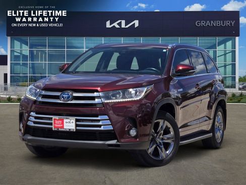 Used 2017 Toyota Highlander Limited AWD/4WD image 1