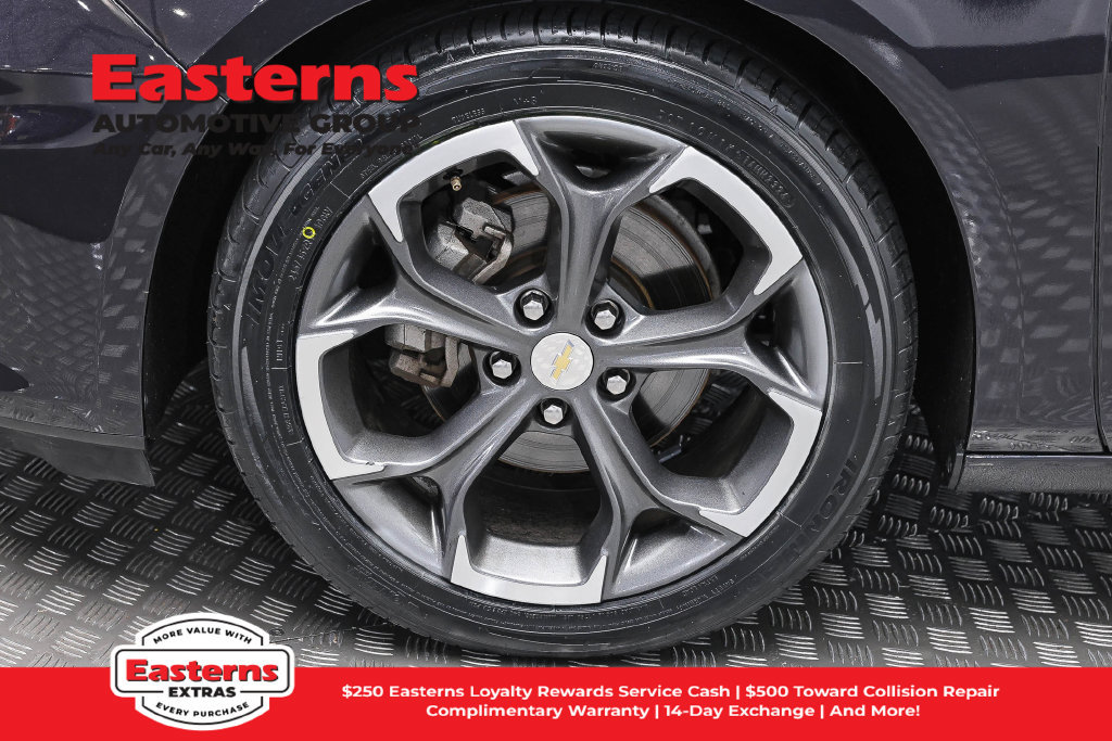 Used 2023 Chevrolet Malibu LT FWD image 33