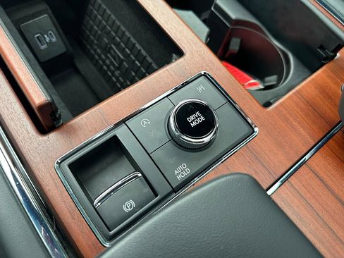Used 2023 Lincoln Navigator Reserve AWD/4WD image 60