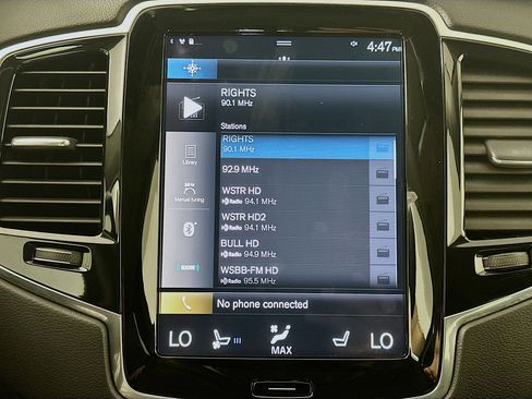 Used 2022 Volvo XC90 T6 Inscription w/ Climate Package image 21