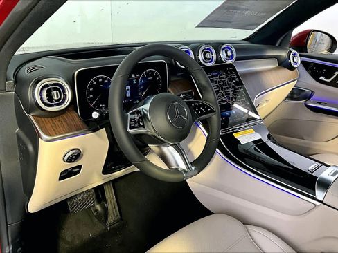 New 2026 Mercedes-Benz GLC 300 4MATIC image 9