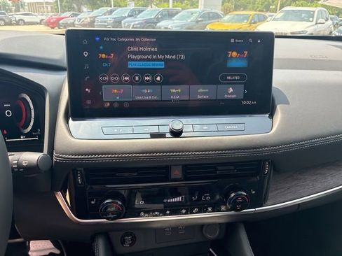 New 2026 Nissan Rogue Platinum AWD/4WD image 13