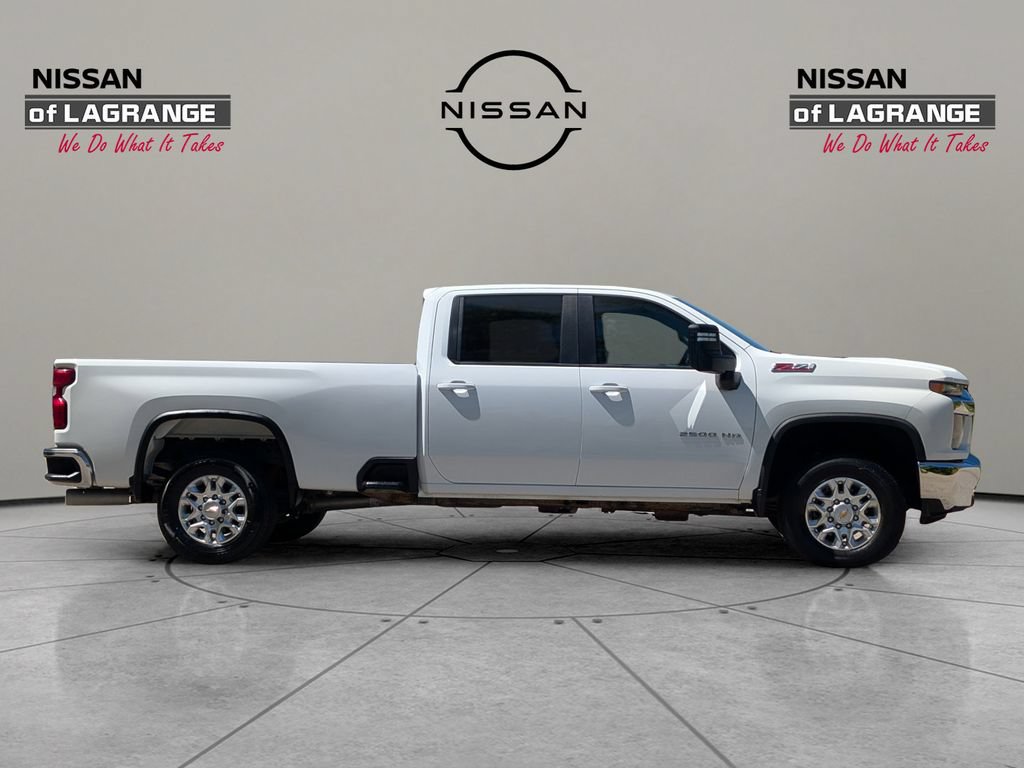 Used 2023 Chevrolet Silverado 2500 LT AWD/4WD image 4