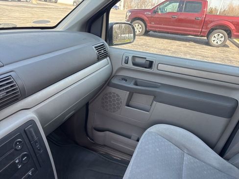 Used 2007 Ford Freestar SE image 30