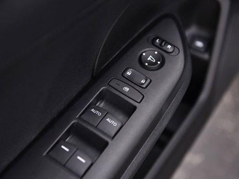 Used 2018 Honda Civic EX image 8