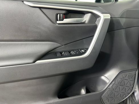 Used 2025 Toyota RAV4 XLE w/ Convenience Package AWD/4WD image 26