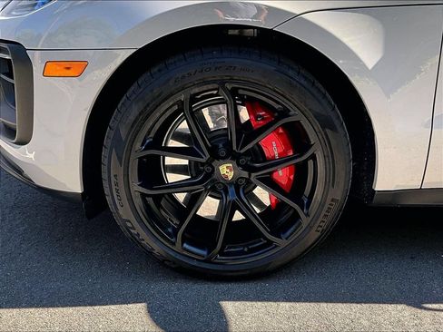 Certified 2023 Porsche Macan GTS AWD/4WD image 14