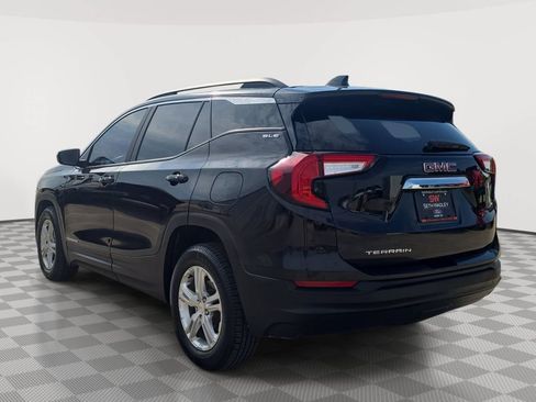 Used 2022 GMC Terrain SLE w/ Driver Convenience Package FWD image 5