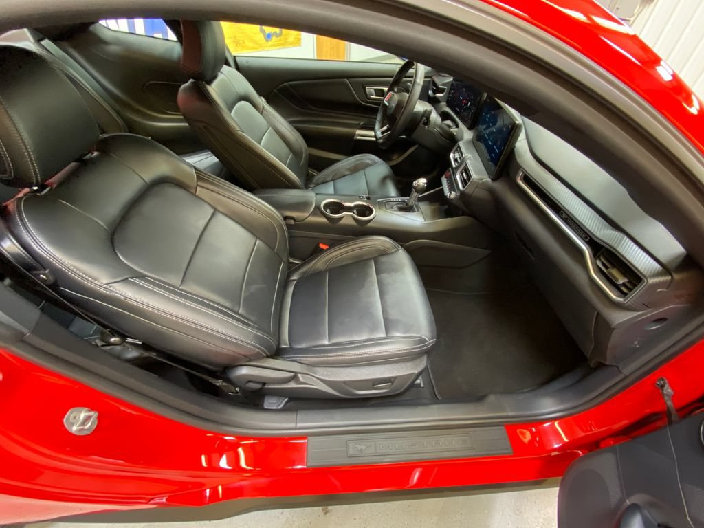 Used 2026 Ford Mustang Premium RWD image 24