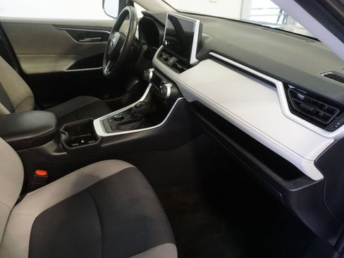 Used 2023 Toyota RAV4 XLE AWD/4WD image 25