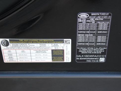 Used 2024 Land Rover Range Rover Long Wheelbase Autobiography image 32