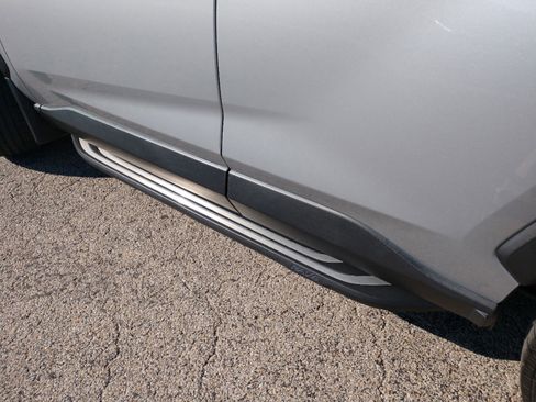 Used 2019 Toyota RAV4 Limited image 8