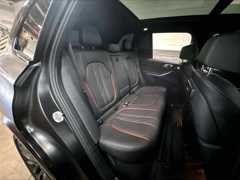 Used 2022 BMW X5 xDrive40i w/ M Sport Package AWD/4WD image 29
