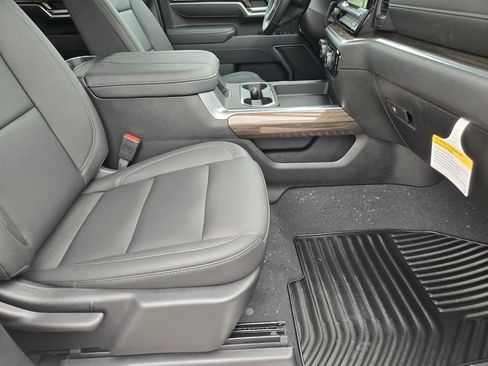 New 2026 Chevrolet Silverado 2500 LT w/ Trail Boss Package image 15