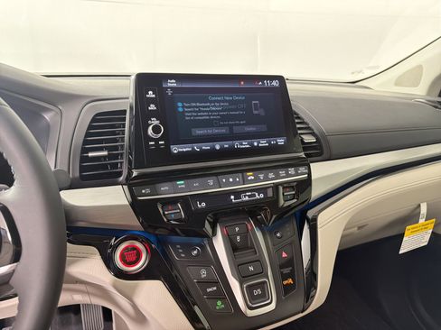 New 2026 Honda Odyssey Touring image 23