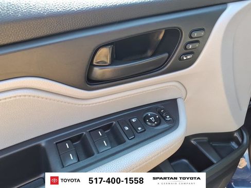 Used 2023 Honda Odyssey EX-L image 14