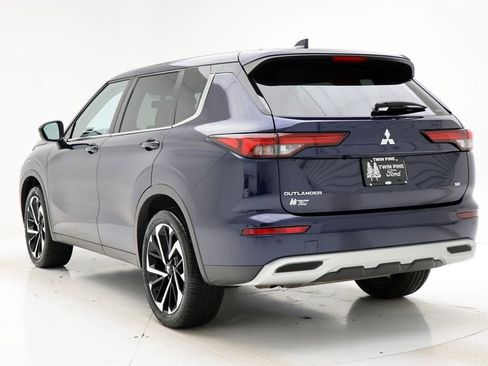 Used 2022 Mitsubishi Outlander SE image 7