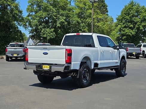 Used 2023 Ford F350 Lariat w/ Lariat Ultimate Package AWD/4WD image 5