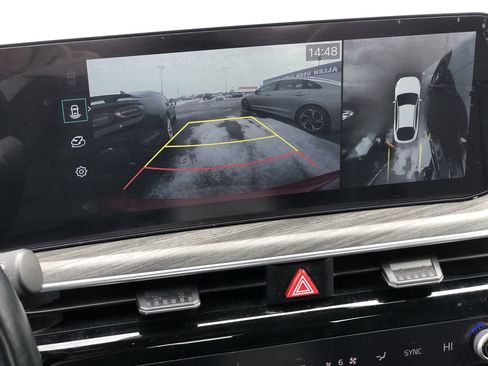 Used 2025 Kia K5 EX image 19