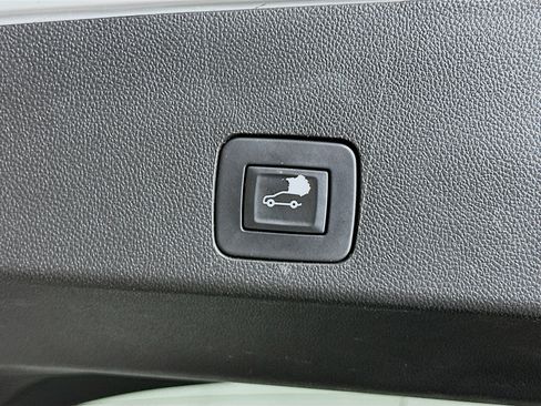 Used 2020 Buick Encore GX Select w/ Advanced Technology Package image 29