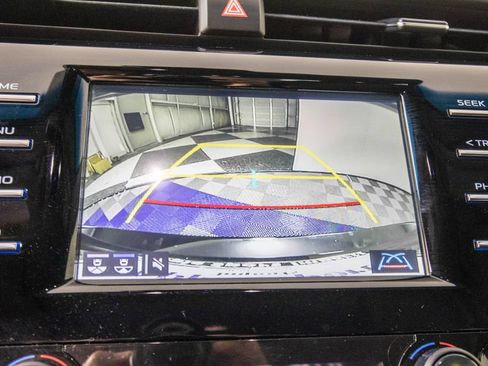 Used 2018 Toyota Camry XSE FWD image 22