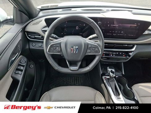 Certified 2025 Buick Envista Avenir image 14