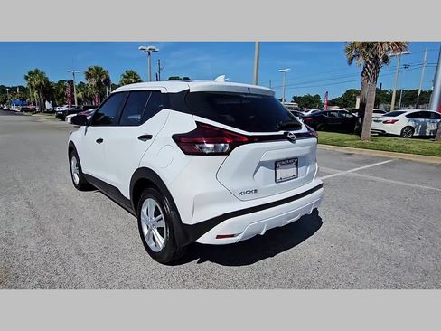 Used 2025 Nissan Kicks Play S image 29