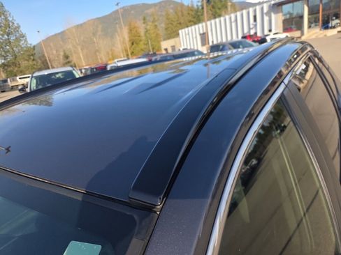 Used 2024 Toyota RAV4 SE w/ Weather Package image 7