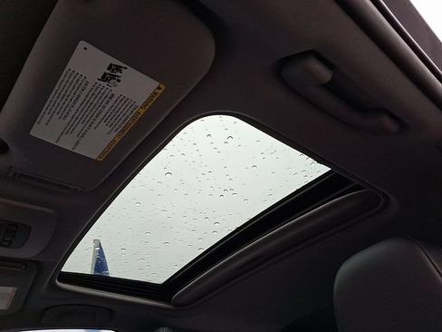 Used 2022 Toyota Camry SE image 22