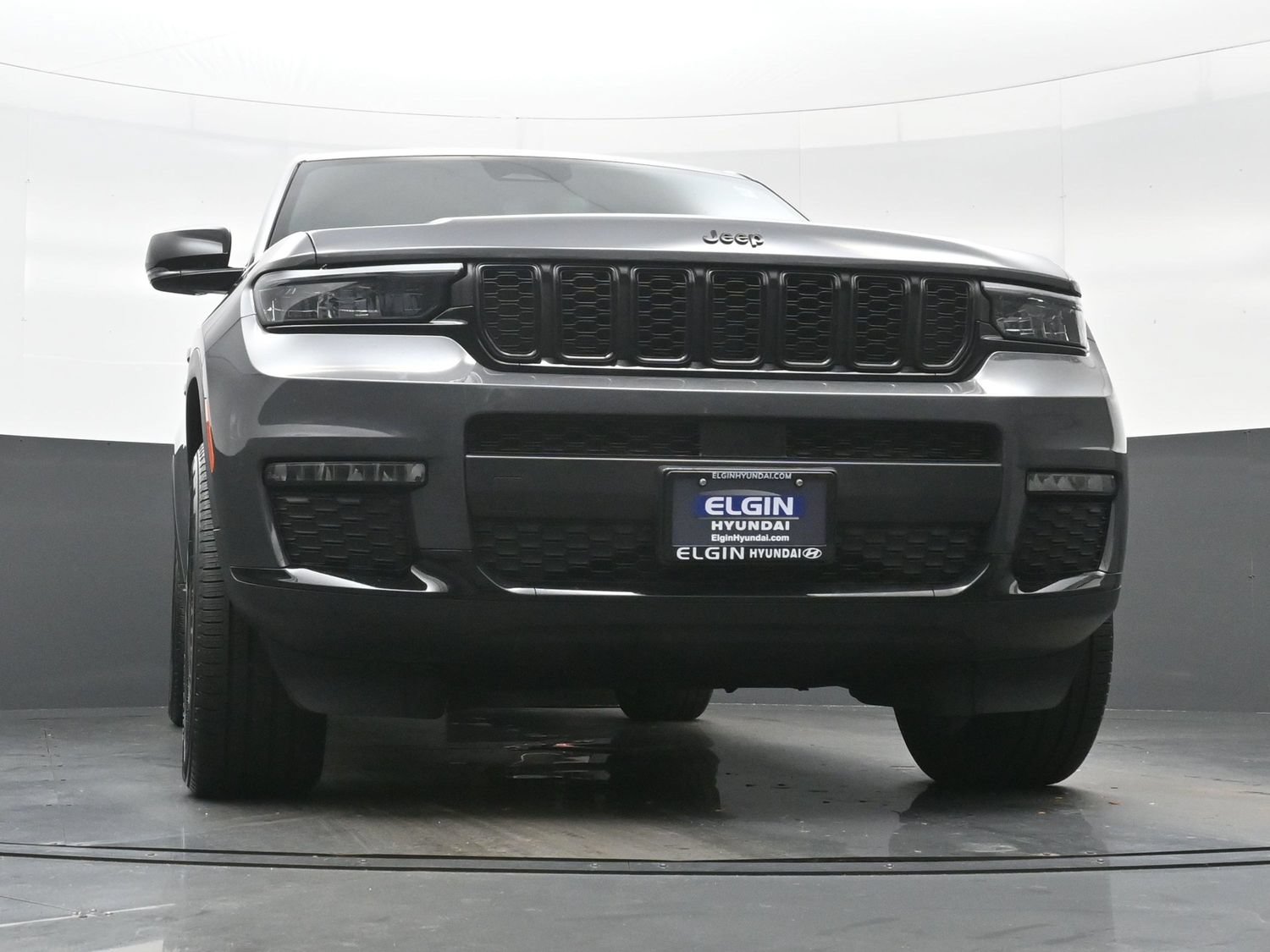Used 2024 Jeep Grand Cherokee L Limited w/ Black Appearance Package AWD/4WD image 34