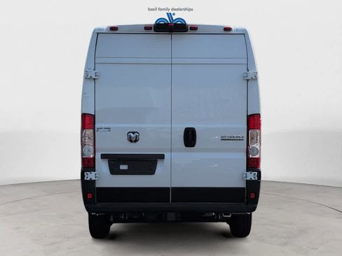 Used 2023 RAM ProMaster 2500 FWD image 7