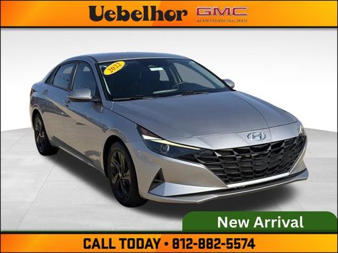 Used 2022 Hyundai Elantra SEL w/ Cargo Package FWD image 1
