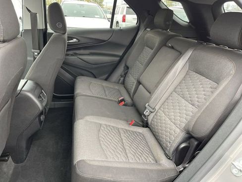 Used 2018 Chevrolet Equinox LT image 21