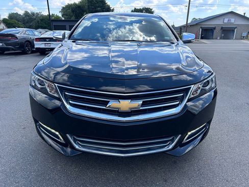 Used 2019 Chevrolet Impala Premier FWD image 3