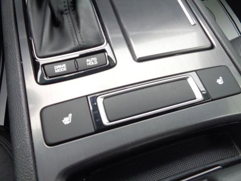 Used 2018 Genesis G80 3.8 image 34