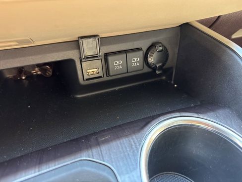 Used 2021 Toyota Highlander Platinum image 7