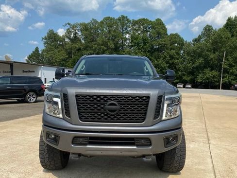 Used 2016 Nissan Titan SL AWD/4WD image 9