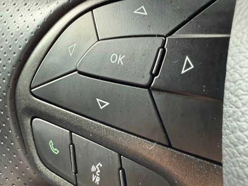 Used 2023 Dodge Challenger R/T w/ Blacktop Package image 39