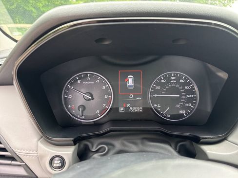 Used 2022 Subaru Outback Premium AWD/4WD image 27