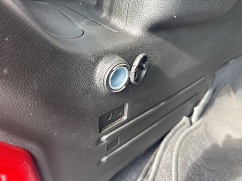 Used 2024 Jeep Wrangler Unlimited Rubicon image 34