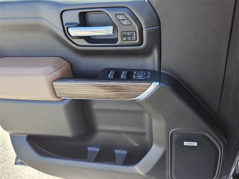 Used 2021 Chevrolet Silverado 1500 High Country w/ Safety Package II image 31