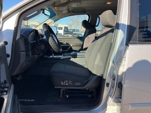 Used 2015 Nissan Titan S image 26