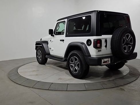 Used 2022 Jeep Wrangler Sport S image 3