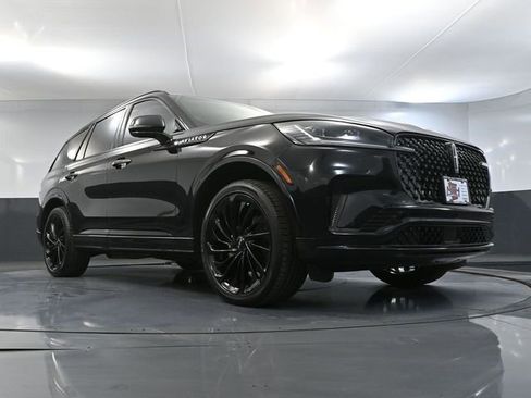 Used 2025 Lincoln Aviator Reserve w/ Jet Appearance Package image 53