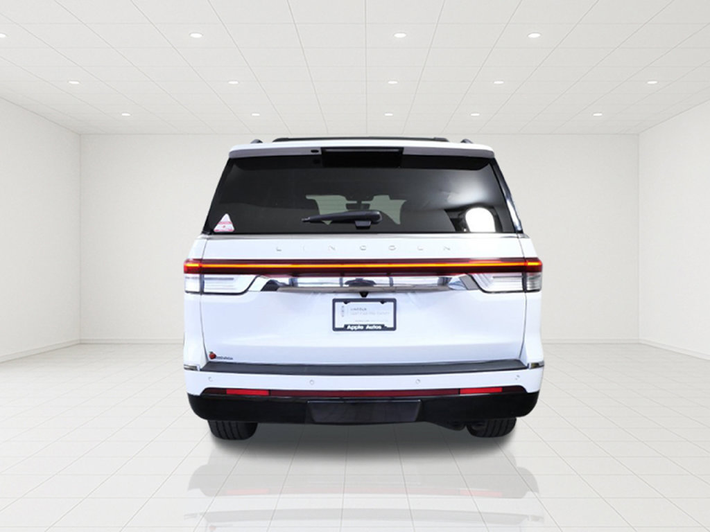 Certified 2023 Lincoln Navigator Reserve AWD/4WD image 5